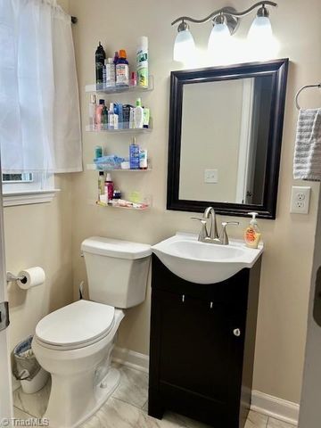 222 Westover Drive, Lexington, NC 27292