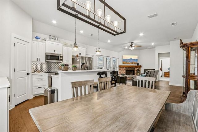 114 Prairie Meadow Lane, Pottsboro, TX 75076