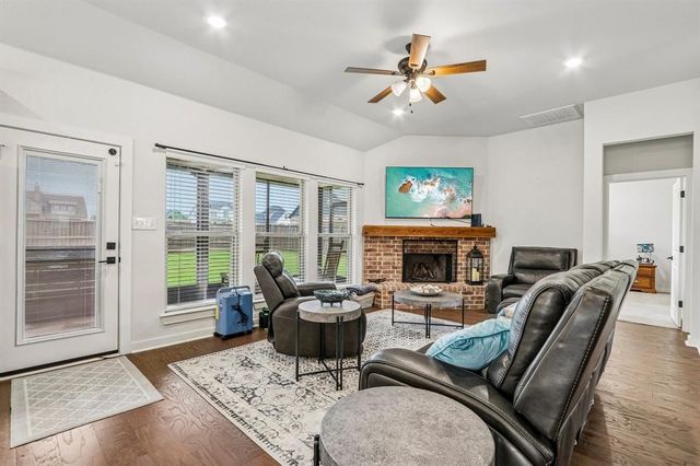 114 Prairie Meadow Lane, Pottsboro, TX 75076