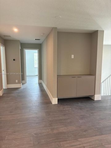4207 W Whitewater Avenue 4207, Weston, FL 33332