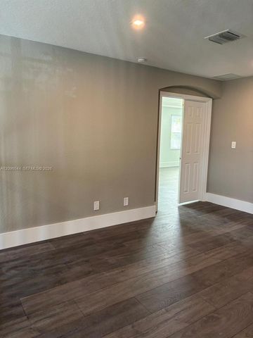 4207 W Whitewater Avenue 4207, Weston, FL 33332