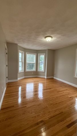 17 West Avenue 2, Salem, MA 01970