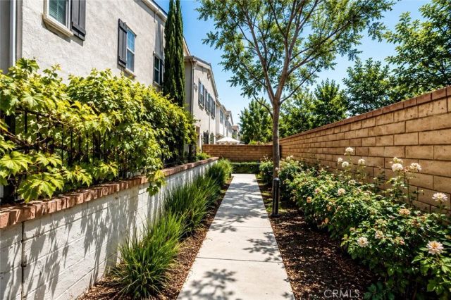3210 E Yountville Drive 7, Ontario, CA 91761