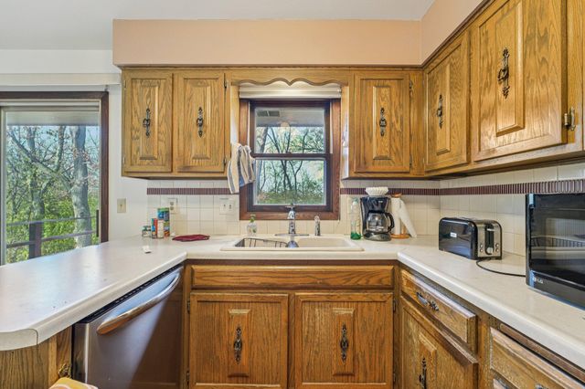 1051 Tiller Lane, Shoreview, MN 55126