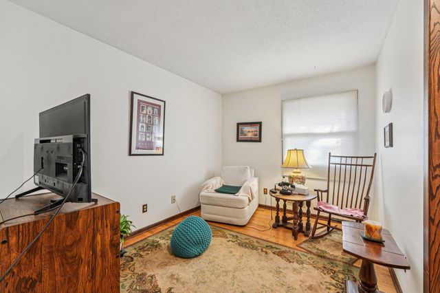 1051 Tiller Lane, Shoreview, MN 55126