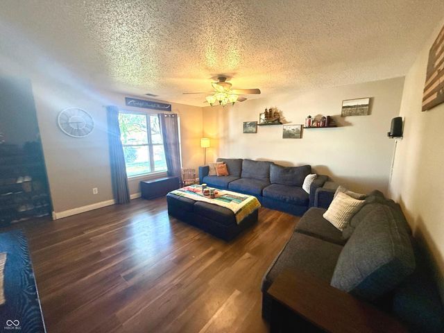 288 Broadmoor, Pittsboro, IN 46167