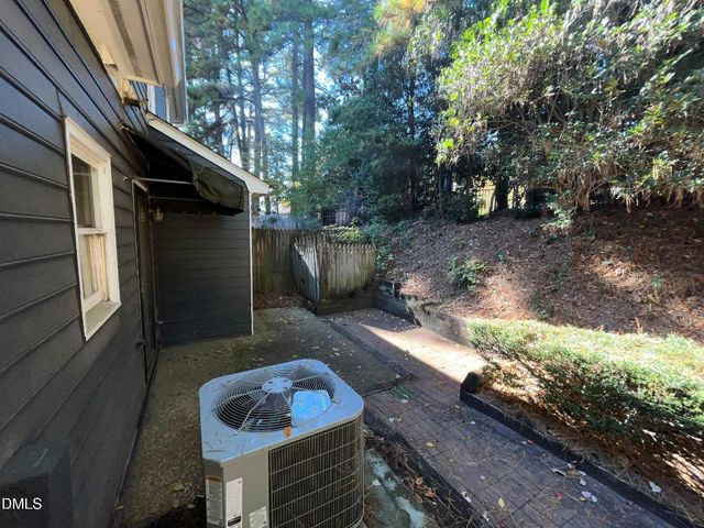 1667 Village Glenn Drive, Raleigh, NC 27612