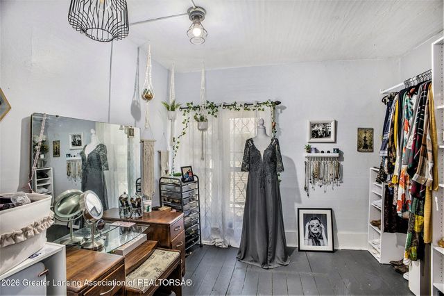 305 E Middle Street, Williamston, MI 48895