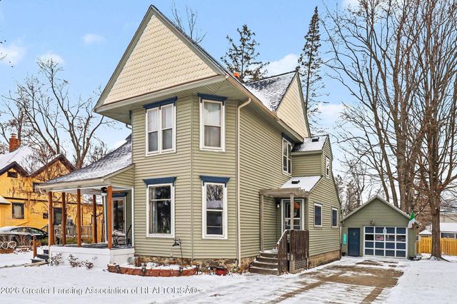 305 E Middle Street, Williamston, MI 48895