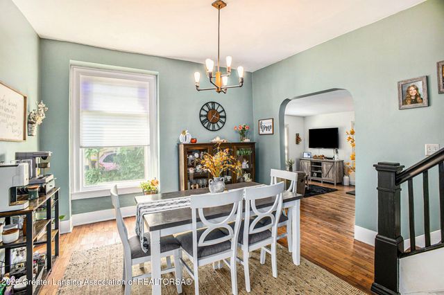 305 E Middle Street, Williamston, MI 48895