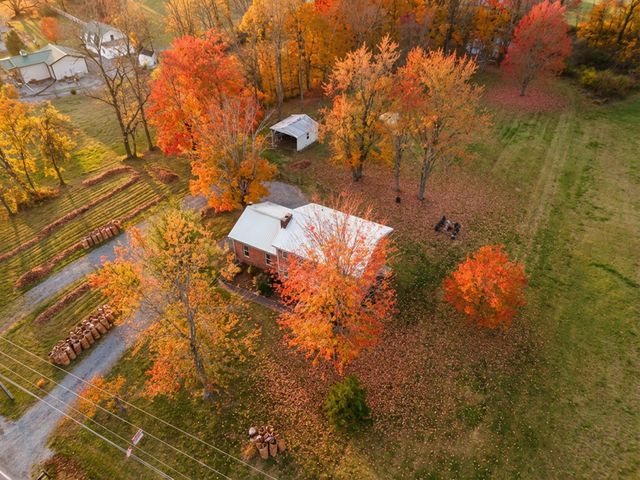 843 Halltown Rd, Portland, TN 37148