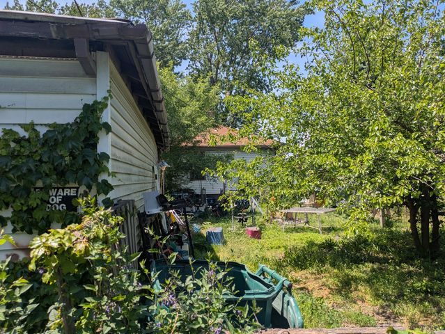 6525 Delaware Avenue, Hammond, IN 46323