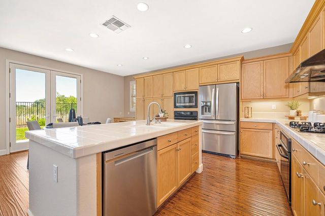 8128 Damico Dr, El Dorado Hills, CA 95762