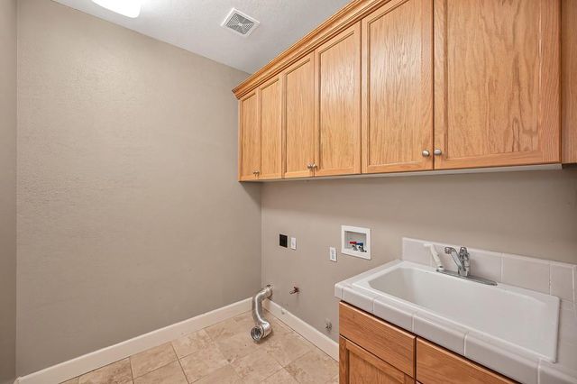 8128 Damico Dr, El Dorado Hills, CA 95762