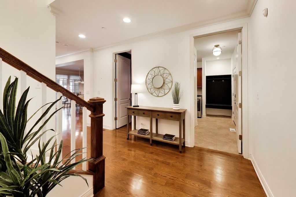 1213 W Charles Lane, Westmont, IL 60559 — photo 2