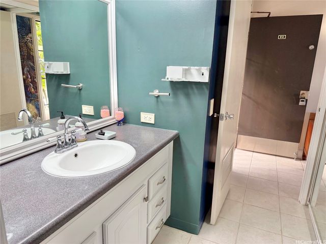 84-710 Kili Drive 812, Waianae, HI 96792