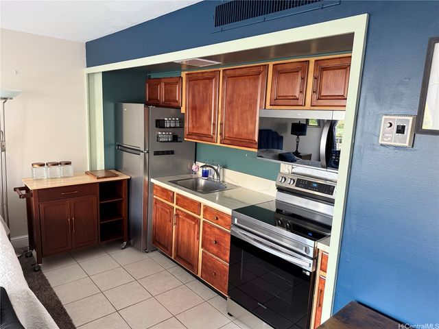 84-710 Kili Drive 812, Waianae, HI 96792
