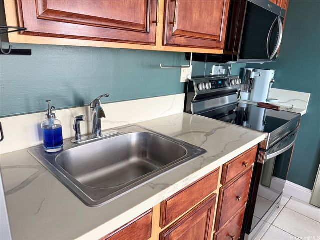 84-710 Kili Drive 812, Waianae, HI 96792