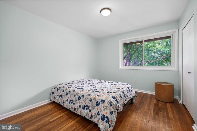10131 FAIR WOODS DR, Fairfax, VA 22030