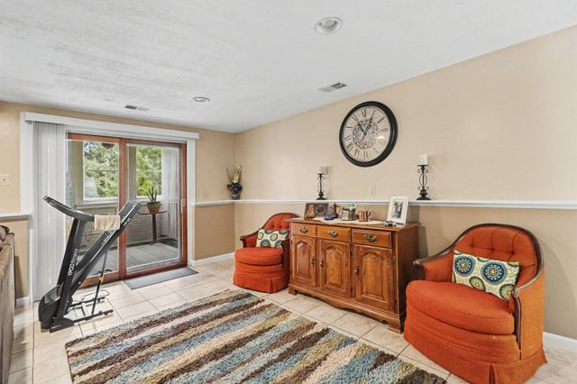 3707 Oak Grove Drive, Valparaiso, IN 46383
