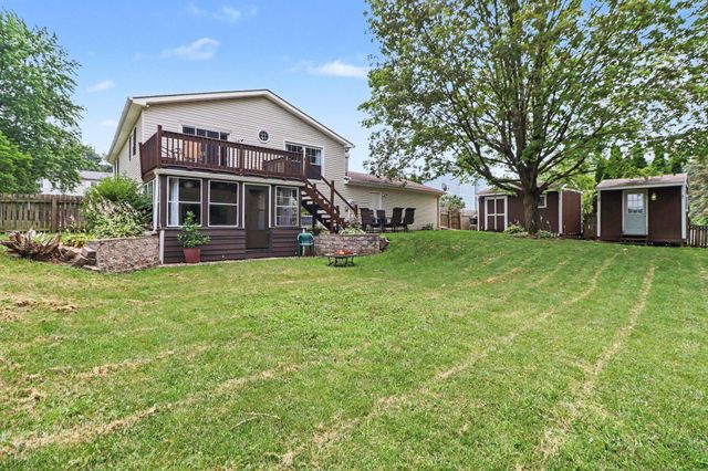 3707 Oak Grove Drive, Valparaiso, IN 46383
