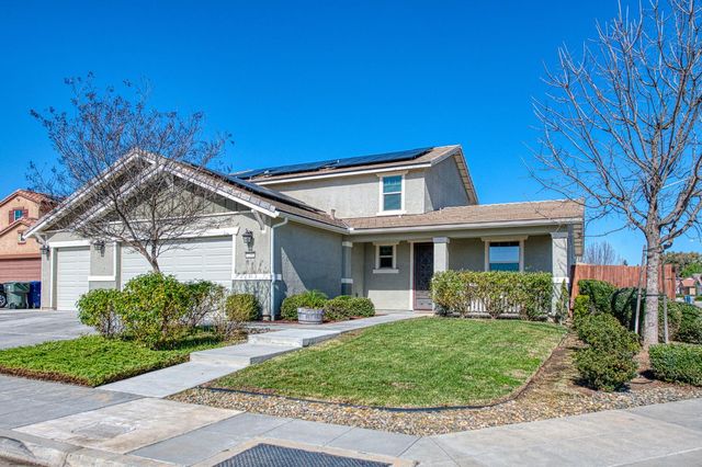 7280 E Berkeley Avenue, Fresno, CA 93737