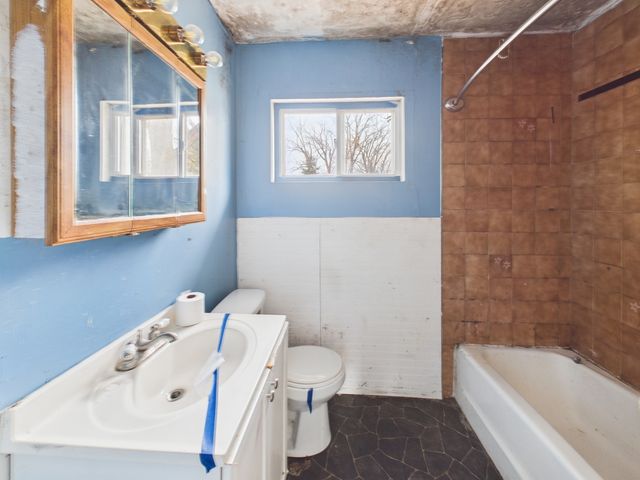 16213 Saint Louis Avenue, Markham, IL 60428