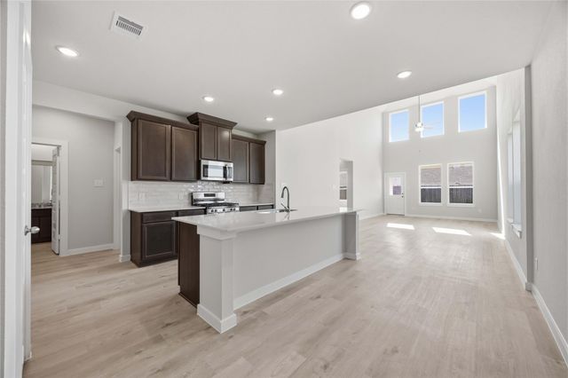 8138 Goliad Way, Beasley, TX 77417