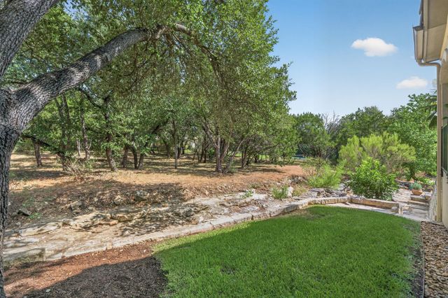 16 Swiftwater TRL, The Hills, TX 78738