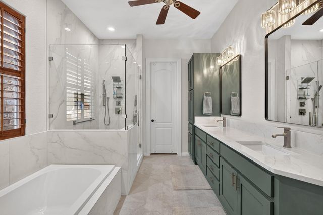 16 Swiftwater TRL, The Hills, TX 78738