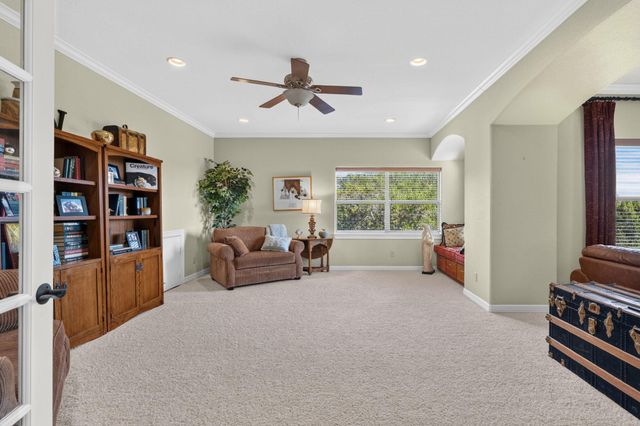 16 Swiftwater TRL, The Hills, TX 78738