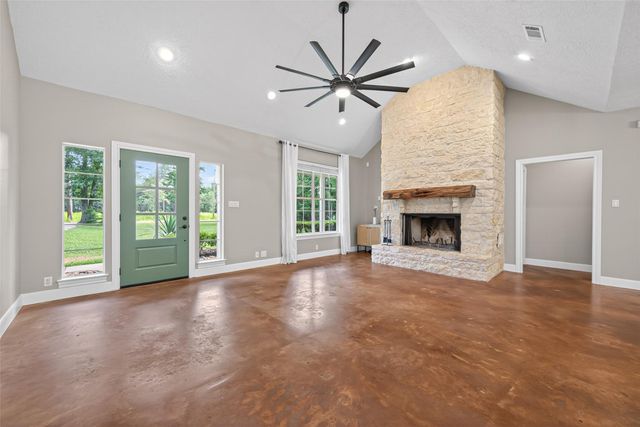8626 Shadow Lane, Magnolia, TX 77354