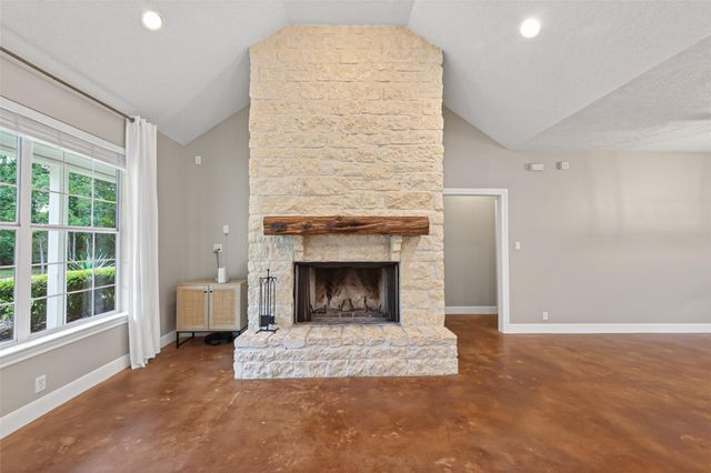 8626 Shadow Lane, Magnolia, TX 77354