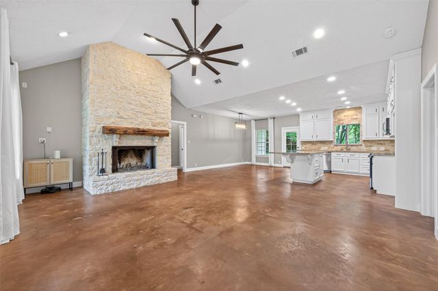 8626 Shadow Lane, Magnolia, TX 77354