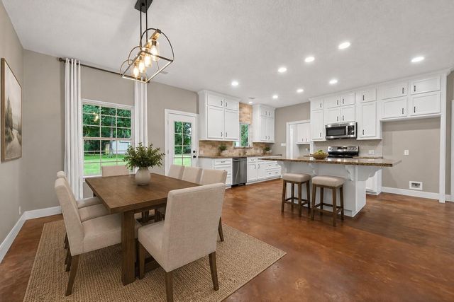 8626 Shadow Lane, Magnolia, TX 77354