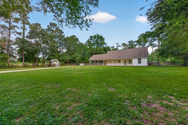 8626 Shadow Lane, Magnolia, TX 77354