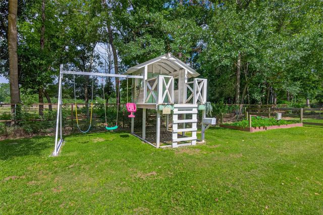 8626 Shadow Lane, Magnolia, TX 77354