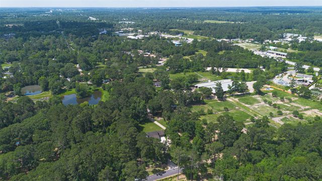 8626 Shadow Lane, Magnolia, TX 77354