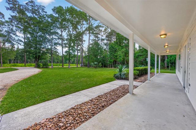 8626 Shadow Lane, Magnolia, TX 77354