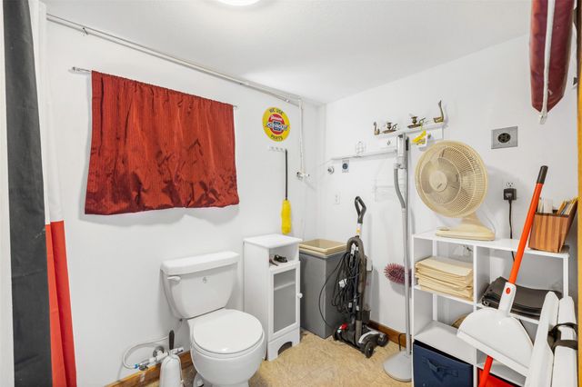 1122 County Road 344 RD, Lexington, TX 78947