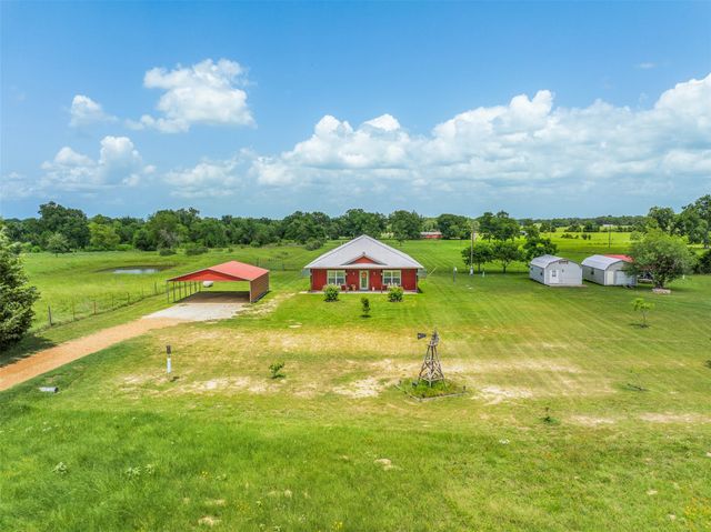 1122 County Road 344 RD, Lexington, TX 78947