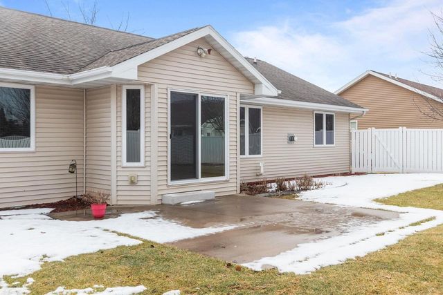 3082 WINNIPEG STREET, Menasha, WI 54952