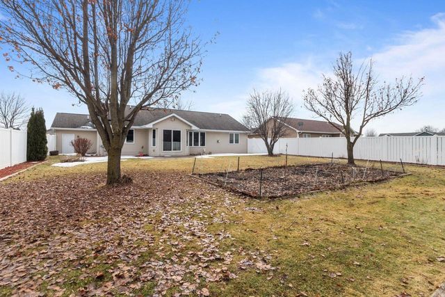3082 WINNIPEG STREET, Menasha, WI 54952