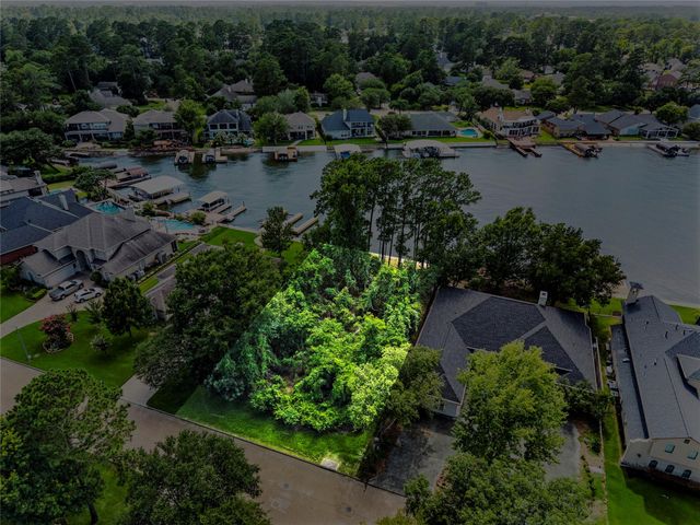 3511 Brookhaven Drive, Montgomery, TX 77356