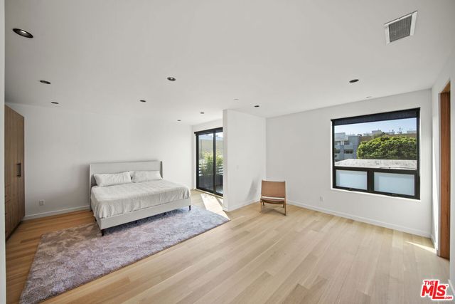 212 Bay Street 103, Santa Monica, CA 90405