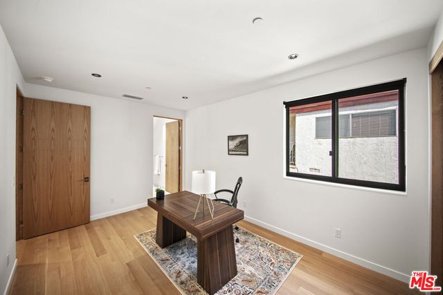 212 Bay Street 103, Santa Monica, CA 90405