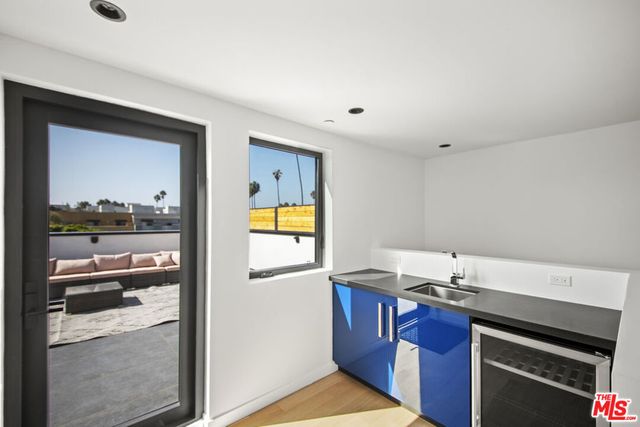 212 Bay Street 103, Santa Monica, CA 90405