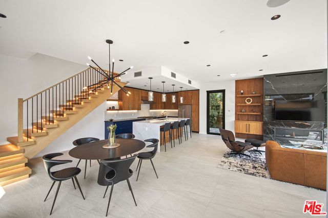 212 Bay Street 103, Santa Monica, CA 90405