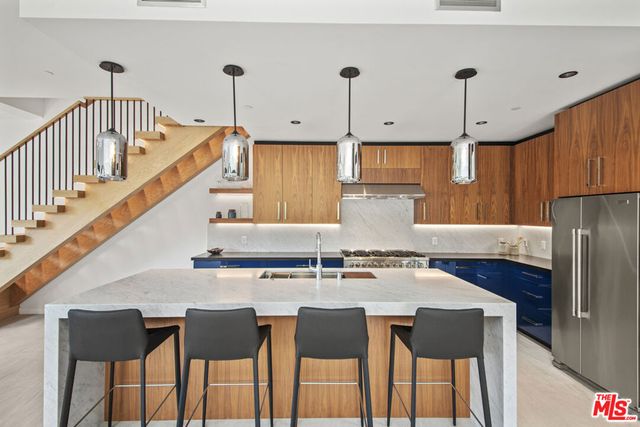 212 Bay Street 103, Santa Monica, CA 90405