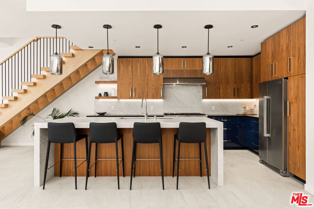 212 Bay Street 103, Santa Monica, CA 90405